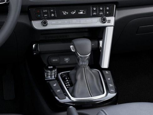 Used 2025 Kia Seltos EX image 23