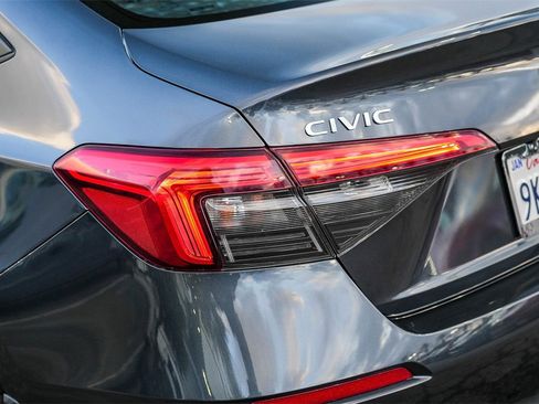 Used 2024 Honda Civic Sport image 11