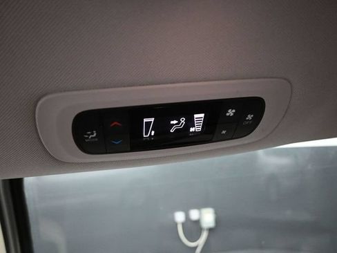 Used 2023 Chrysler Voyager LX FWD image 32