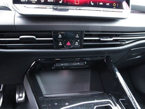 New 2026 Volkswagen GTI SE image 21