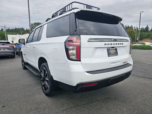 Used 2021 Chevrolet Suburban RST w/ Luxury Package AWD/4WD image 5