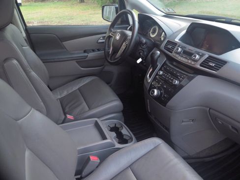 Used 2012 Honda Odyssey Touring Elite image 15