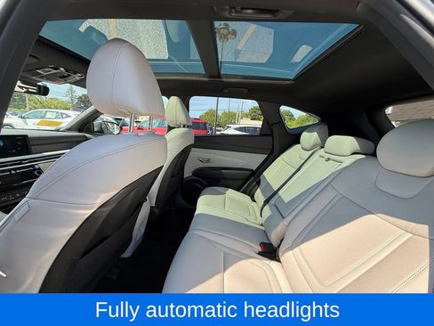 Used 2025 Hyundai Tucson Limited AWD/4WD image 18