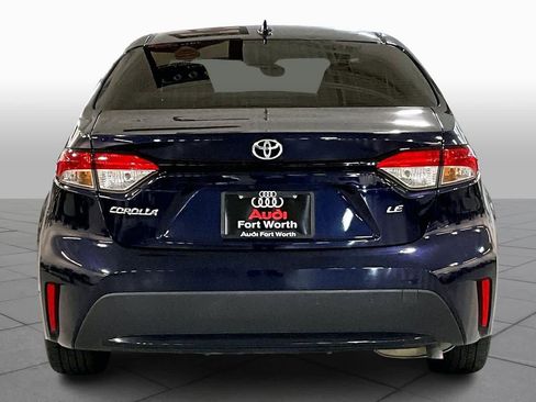 Used 2020 Toyota Corolla LE image 4