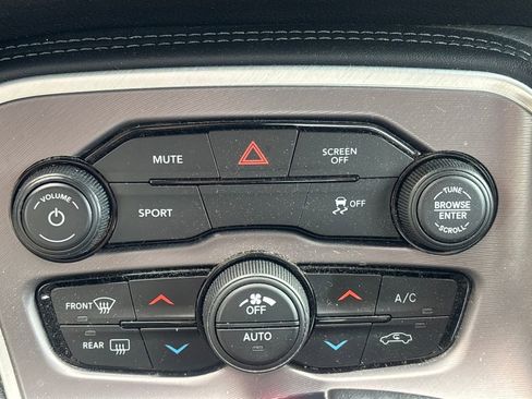 Used 2022 Dodge Challenger SXT w/ Blacktop Package image 12