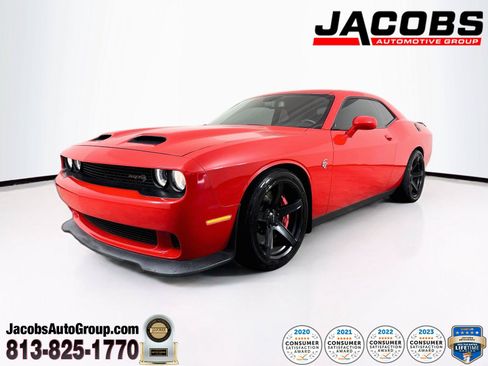 Used 2019 Dodge Challenger SRT Hellcat RWD image 1