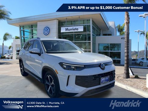 New 2026 Volkswagen Tiguan SE image 1