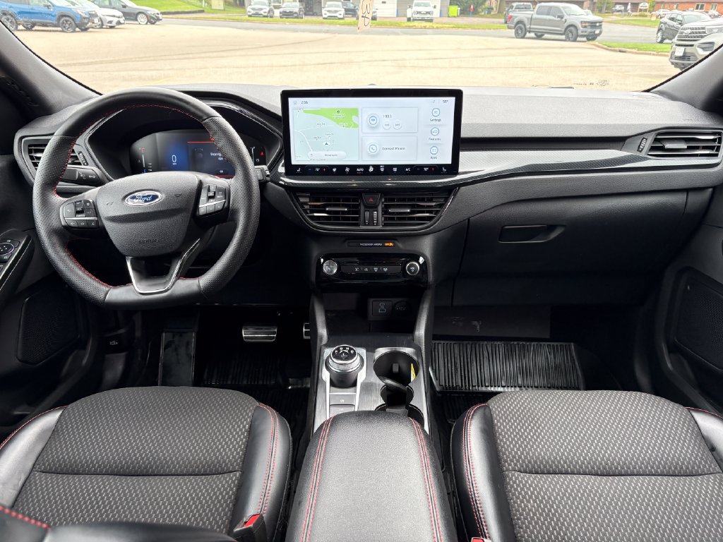 Used 2023 Ford Escape ST-Line w/ Tech Pack #1 AWD/4WD image 17