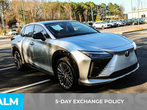 Used 2023 Lexus RZ 450e Premium w/ Accessory Package (Z1) image 4