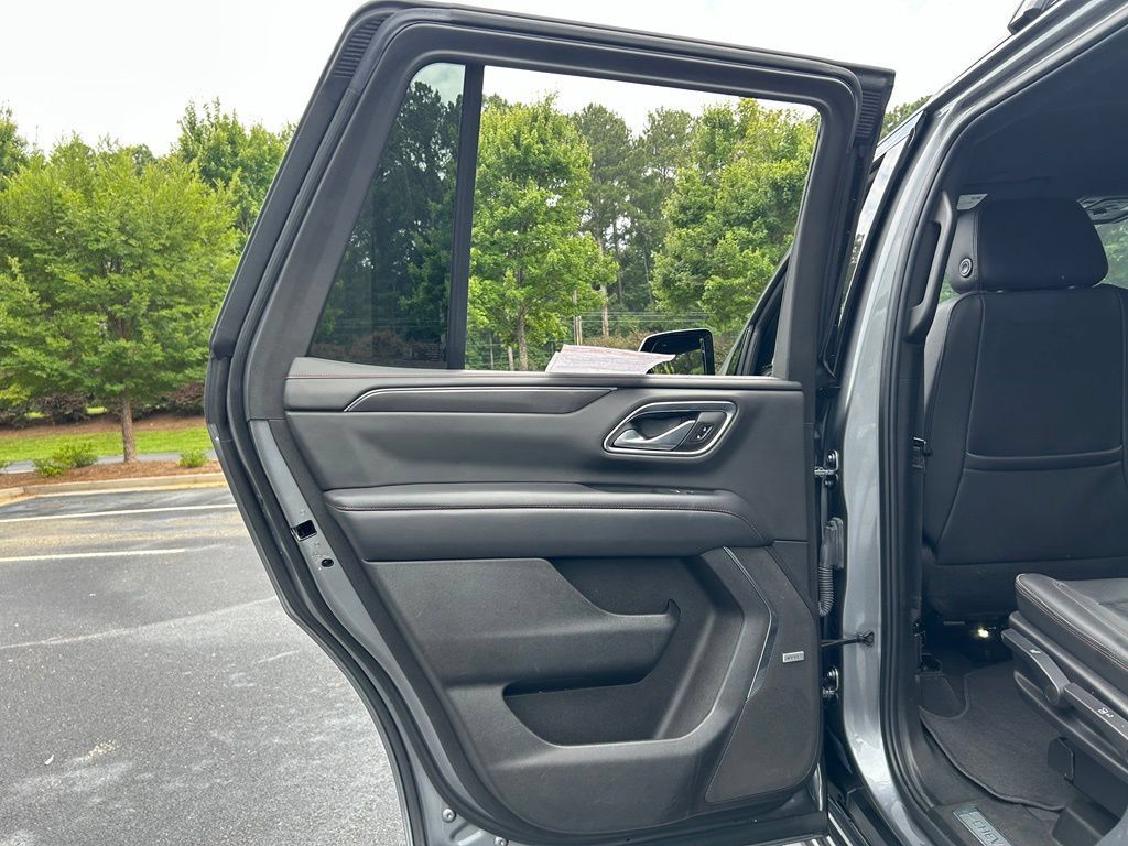 Used 2022 Chevrolet Tahoe RST w/ Luxury Package RWD image 66