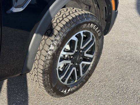 New 2025 Ford Ranger Lariat w/ FX4 Off-Road Package AWD/4WD image 13
