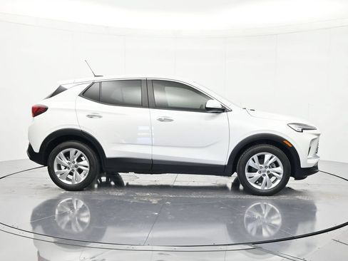 Used 2024 Buick Encore GX Preferred w/ Comfort Package FWD image 4