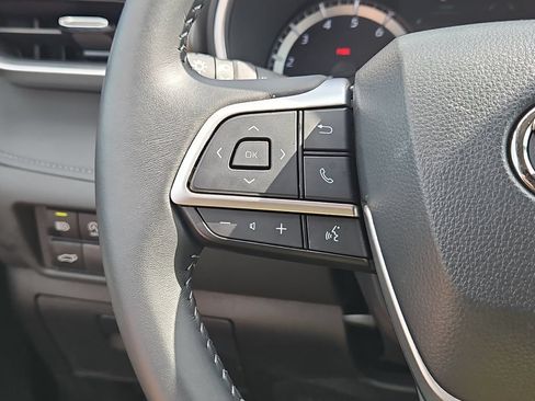 Certified 2026 Toyota Highlander XLE AWD/4WD image 26