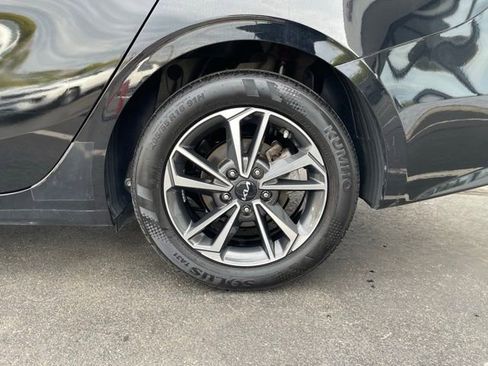 Used 2023 Kia Forte LXS FWD image 31