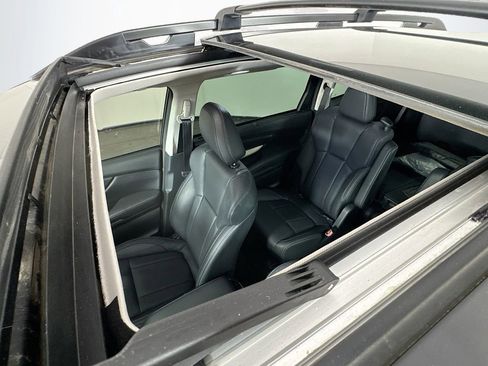 Used 2022 Subaru Ascent Limited w/ Technology Package image 25