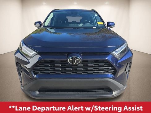 Used 2022 Toyota RAV4 XLE w/ Convenience Package image 10