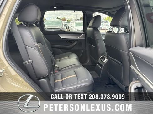 Used 2025 MAZDA CX-70 Plug-In Hybrid w/ Premium Plus AWD/4WD image 20