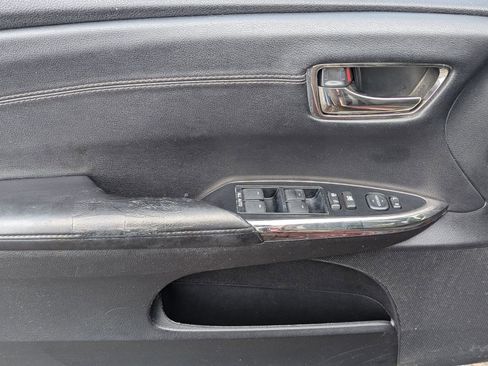 Used 2013 Toyota Avalon XLE image 12