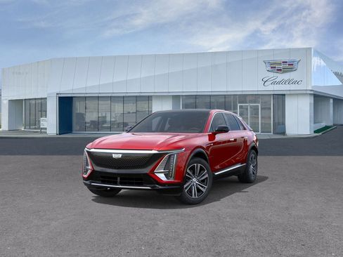 New 2025 Cadillac Lyriq Luxury image 8