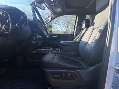 Used 2022 GMC Sierra 2500 Denali w/ Denali Ultimate Package image 16