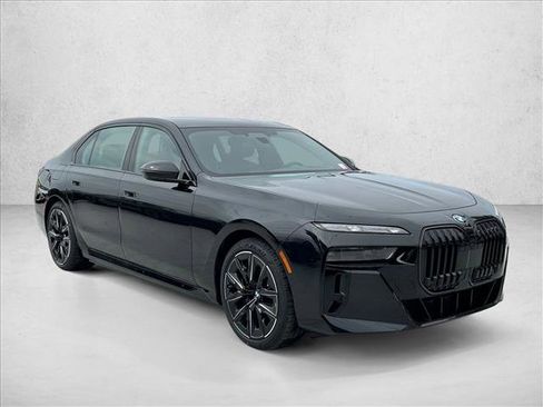 New 2025 BMW i7 xDrive60 w/ Executive Package image 6