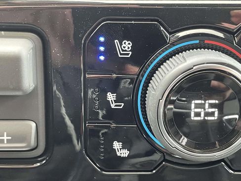 Used 2026 Chevrolet Silverado 1500 LTZ w/ LTZ Premium Package image 30