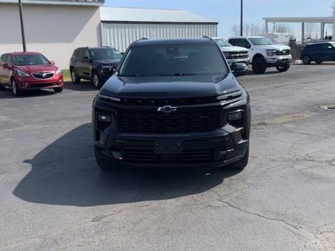 Certified 2024 Chevrolet Traverse RS image 3