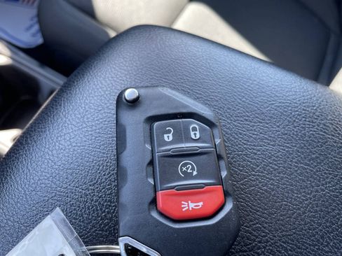 Used 2023 Jeep Wrangler Unlimited Sport AWD/4WD image 27