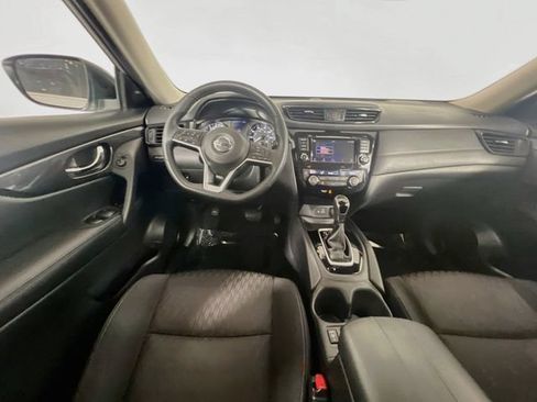 Used 2019 Nissan Rogue SV FWD image 19
