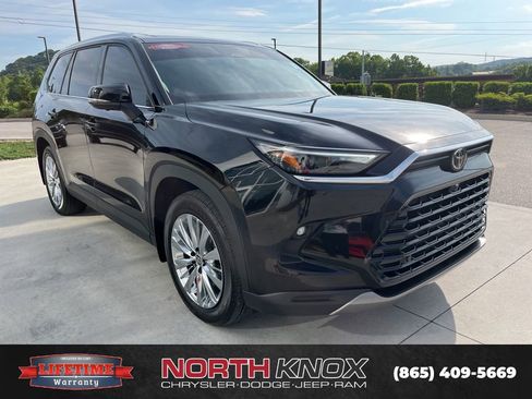 Used 2026 Toyota Grand Highlander AWD image 33