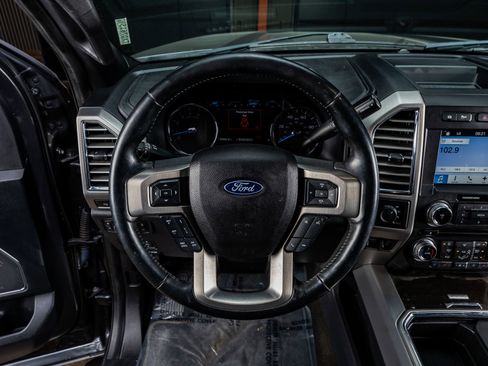 Used 2017 Ford F350 Platinum w/ Platinum Ultimate Package image 19