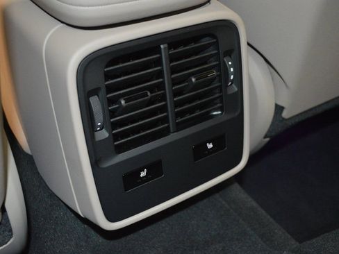 New 2026 Porsche Taycan RWD image 32