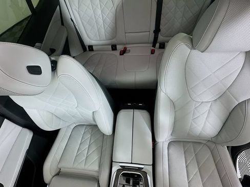 Used 2024 BMW X5 xDrive40i w/ M Sport Package AWD/4WD image 22