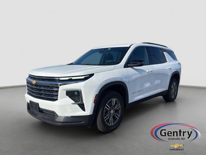 Used 2024 Chevrolet Traverse LT w/ Enhanced Driving Package