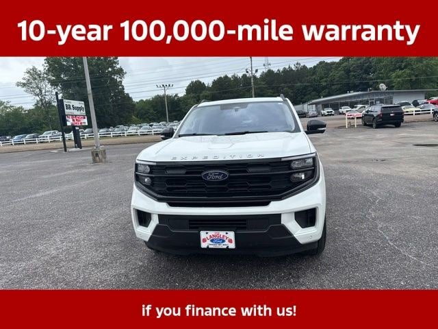 Used 2025 Ford Expedition Active RWD image 7
