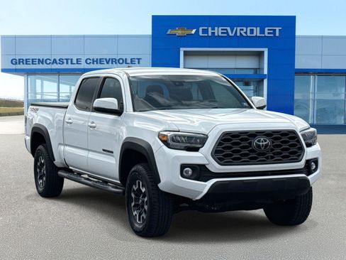 Used 2022 Toyota Tacoma TRD Off-Road image 1