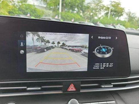 Certified 2024 Hyundai Elantra SEL FWD image 30