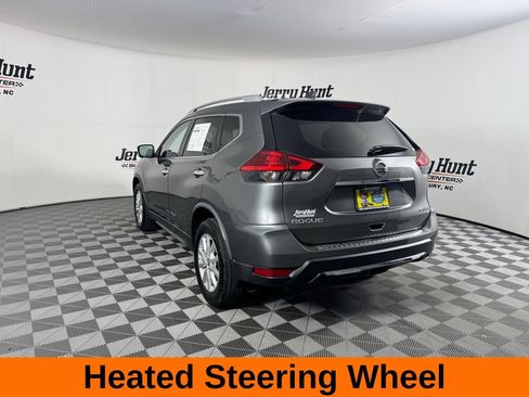 Used 2017 Nissan Rogue SV w/ SV Premium Package AWD/4WD image 10