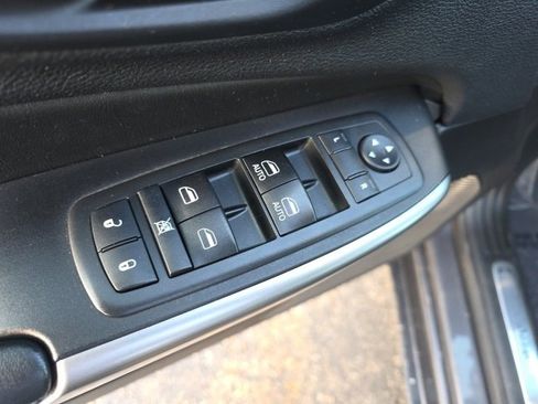 Used 2019 Jeep Cherokee High Altitude image 21