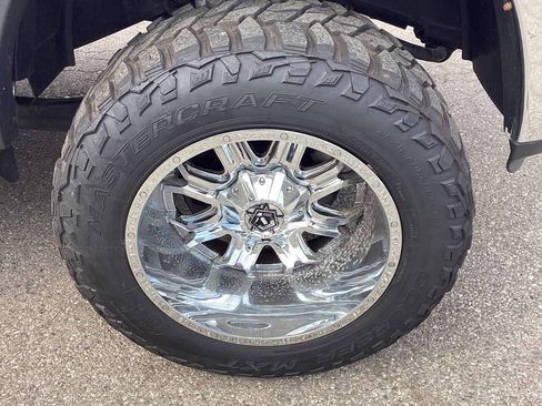 Used 2017 RAM 2500 SLT image 31