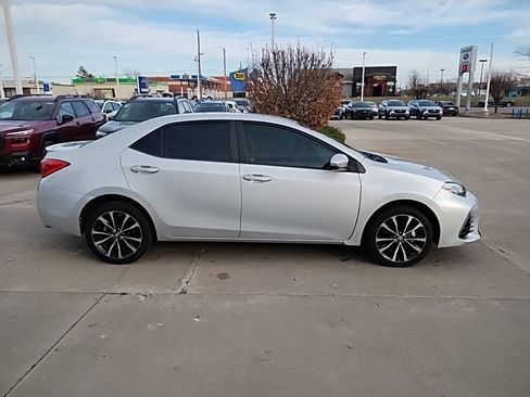 Used 2017 Toyota Corolla SE image 5