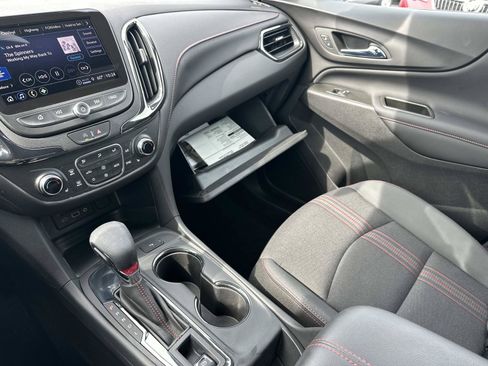Certified 2024 Chevrolet Equinox RS FWD image 32
