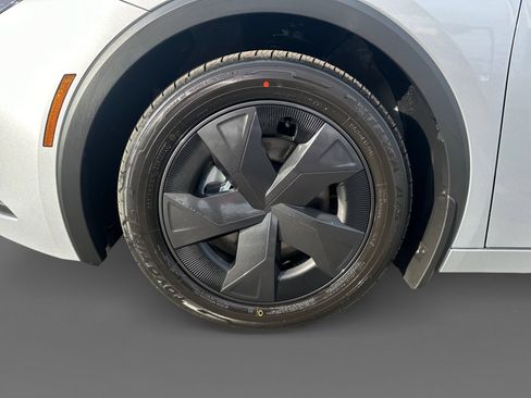 Certified 2026 Toyota Prius Plug-In Hybrid FWD image 14