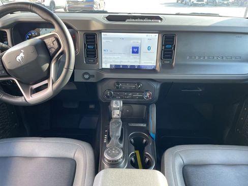 Used 2024 Ford Bronco Black Diamond AWD/4WD image 11