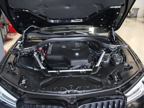 Used 2023 BMW 530i xDrive w/ Convenience Package image 17