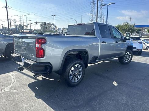 Used 2024 Chevrolet Silverado 2500 Custom w/ Custom Value Package image 30