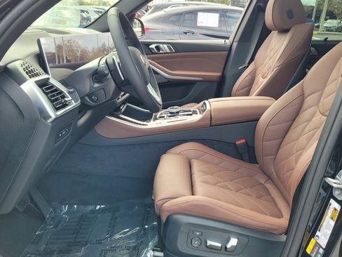 New 2026 BMW X5 xDrive50e w/ Executive Package image 10