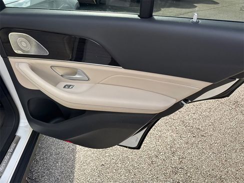 Used 2020 Mercedes-Benz GLE 350 image 16