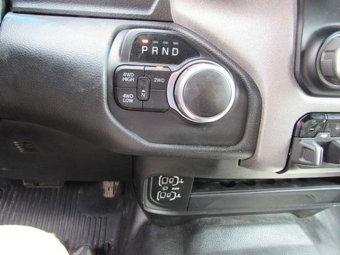 Used 2024 RAM 3500 Tradesman w/ Chrome Appearance Group AWD/4WD image 41