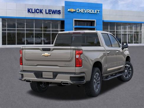 New 2026 Chevrolet Silverado 1500 High Country w/ Z71 Off-Road Package AWD/4WD image 4